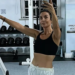 Ivete exibe boa forma no espelho e recebe elogio de famosos: “Vai delícia”