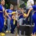 Após anuncio de fim do casamento com MC Guimê, Lexa é vista caindo no samba