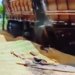 Carga de soja tomba na BR-324, sentido Feira de Santana