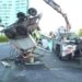 Reboque que transportava paredão de som tomba em Salvador