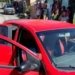 Gêmeos suspeitos de tráfico de drogas são mortos dentro de carro na Bahia