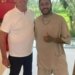Bolsonaro presenteia Neymar com medalha de imbrochável, imorrível e incomível