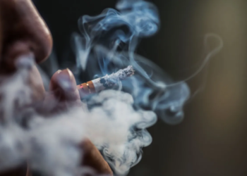 Consumo de tabaco cai em quase todo o mundo, diz OMS