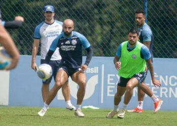 Elenco do Bahia segue preparação para duelo contra o Grêmio