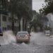 Transtornos causados pela chuva continuam nesta segunda-feira (15) em Salvador