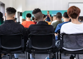 Aulas retornam a partir desta terça no RS; capital segue sem previsão