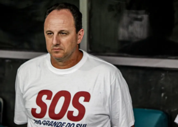 Ceni aponta triunfo sobre o Bragantino como parâmetro para enfrentar o Atlético-MG