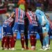 Criticado, goleiro do Bahia tinha ‘cola’ de jogadores do CRB na disputa de pênaltis