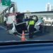 Carro capota em viaduto que dá acesso a Via Expressa em Salvador