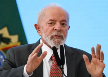 Lula sanciona ‘taxa das blusinhas’, que tributa compras internacionais