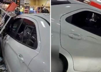 Carro invade loja de conveniência na Avenida Paralela