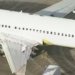 Avião e carro colidem durante decolagem no Aeroporto do Galeão