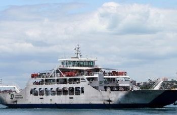 Chuvas em Salvador: Ferry-boat suspende travessias de carros nesta sexta-feira