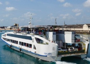Vai curtir o fim de semana? Veja como está a fila do ferry nesta sexta-feira