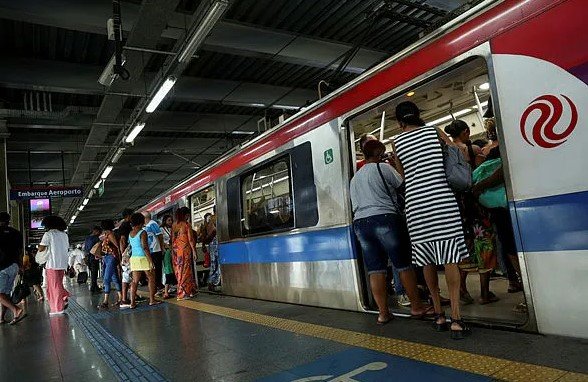 Salvador terá vagões exclusivos para mulheres no metrô
