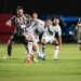Vitória perde em casa para o Santos e volta para a zona de rebaixamento do Brasileiro