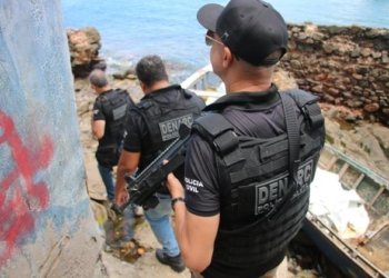 Polícia fecha cerco contra criminosos durante operação na Gamboa
