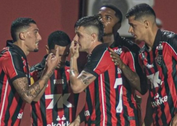 Com time reserva, Vitória encara o Botafogo-PB na estreia do Nordestão
